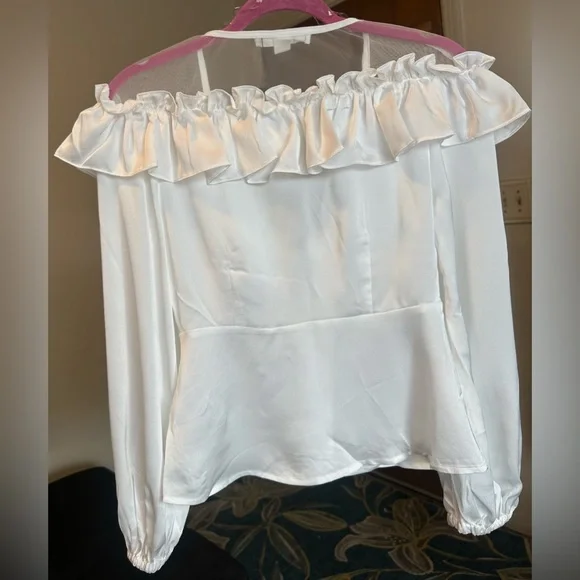 Ruffled V Neck Elastic Puff Sleeves Blouse - Picture 7 of 10